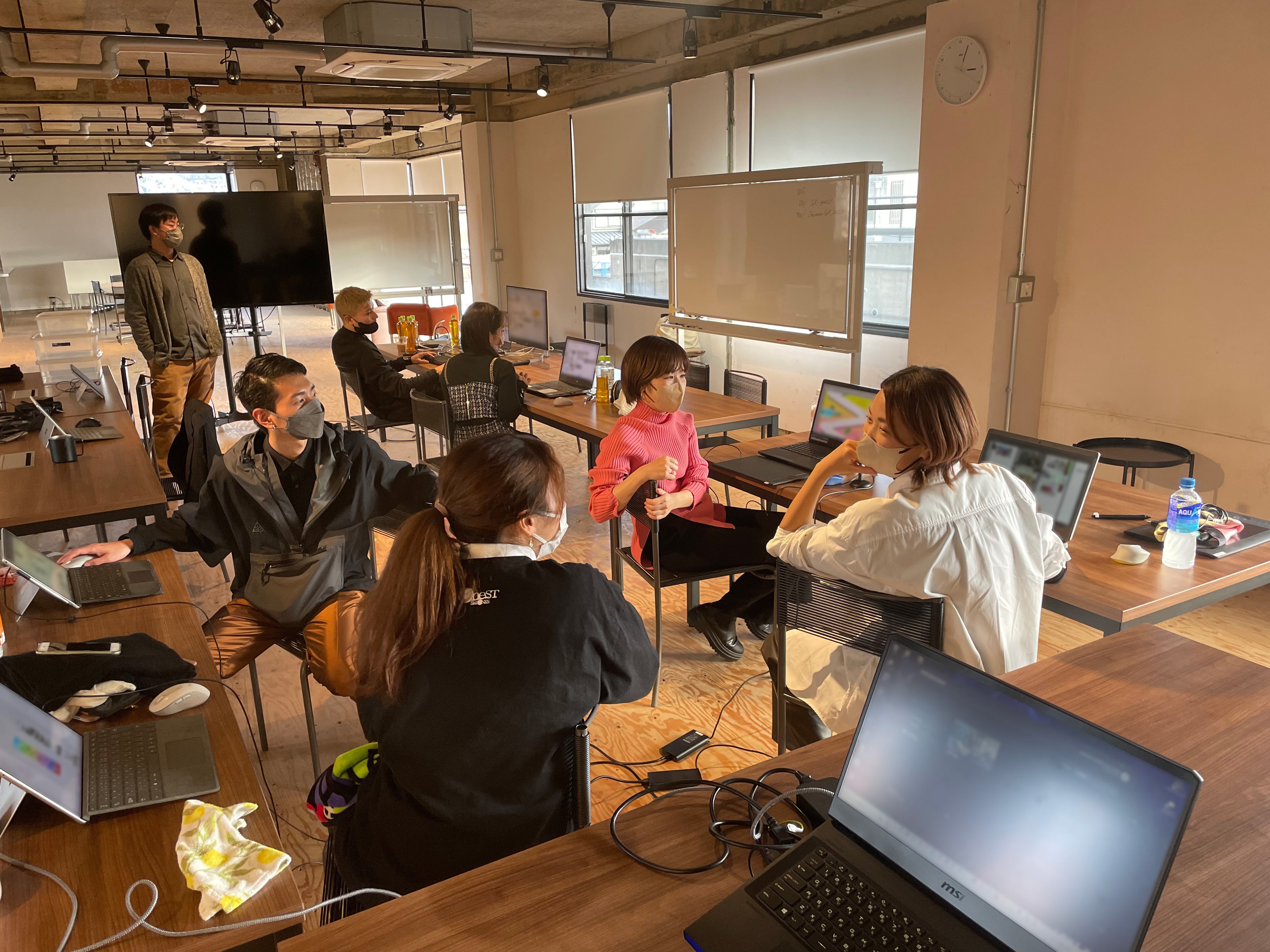 両社メンバーで取り組んだワークショップの様子