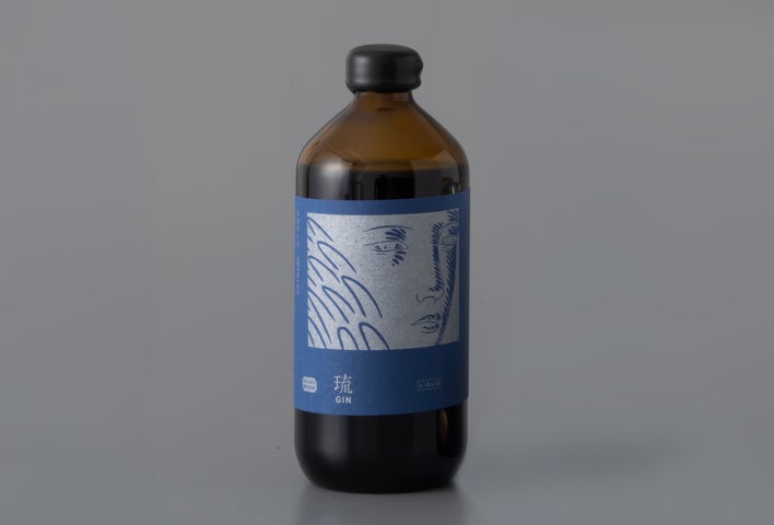 沖縄をテーマにした〈辰巳蒸留所〉のクラフトジン「琉 GIN」 & 陶芸家 沖縄をテーマにした〈辰巳蒸留所〉のクラフトジン「琉 GIN」 & 陶芸家