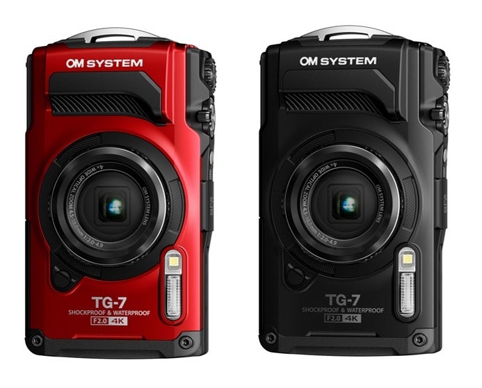 「OM SYSTEM Tough TG-7」（レッド／ブラック）