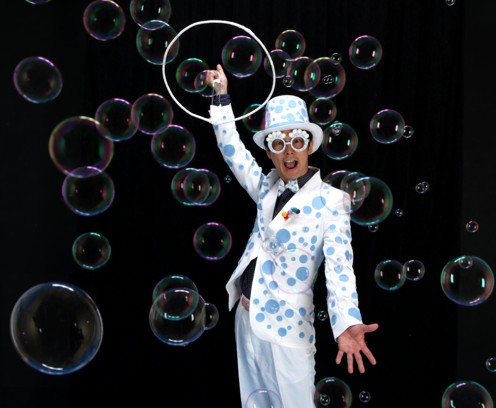 しゃぼん玉パフォーマーバブリン先生