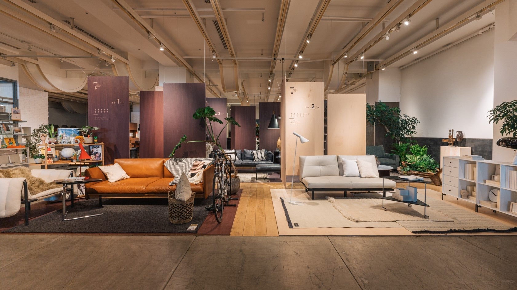 Seven Colors of Living Booth 1F