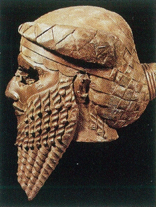 アッカド王頭部像