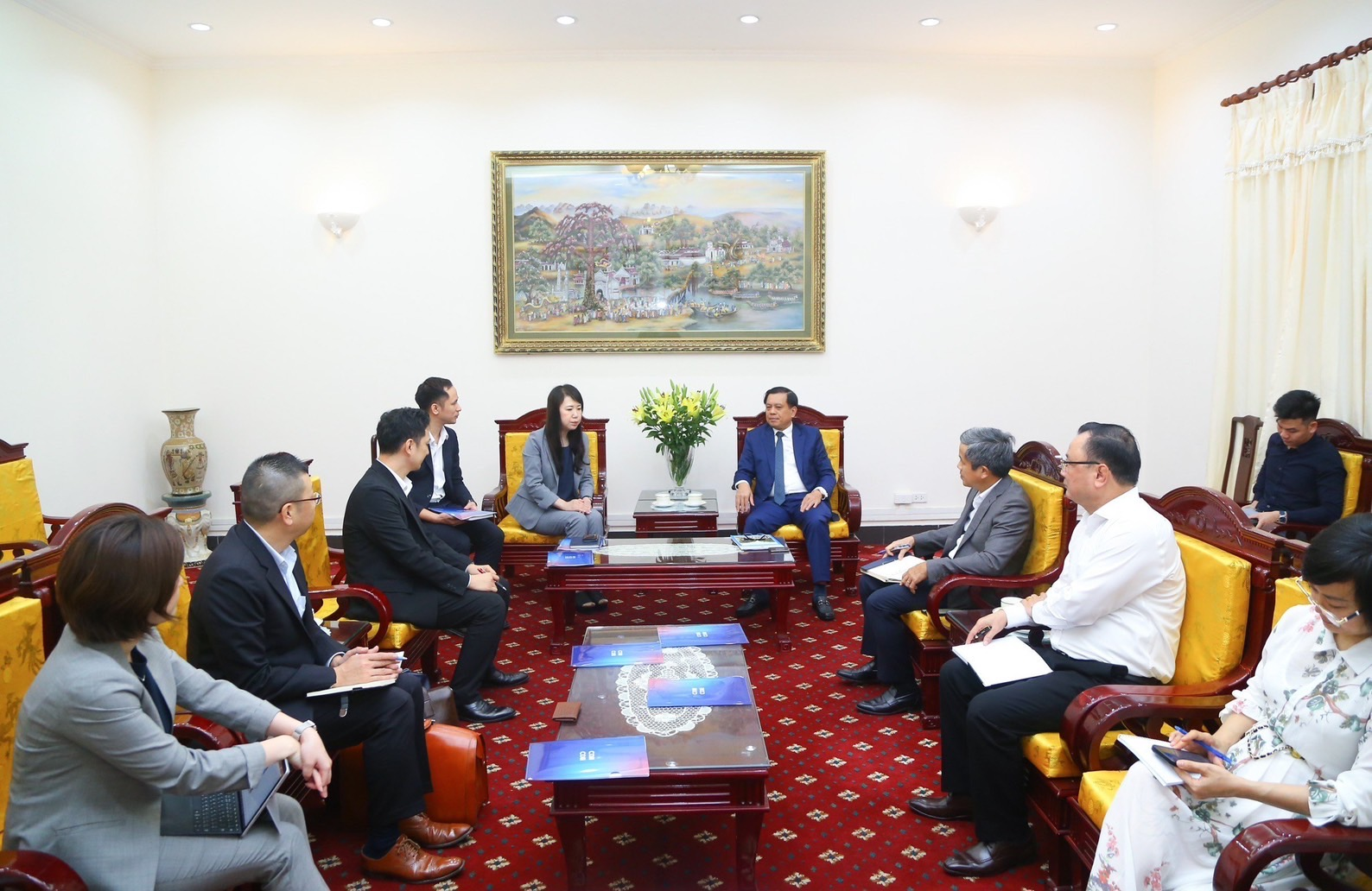 発足協議会前のベトナム労働省会談の様子