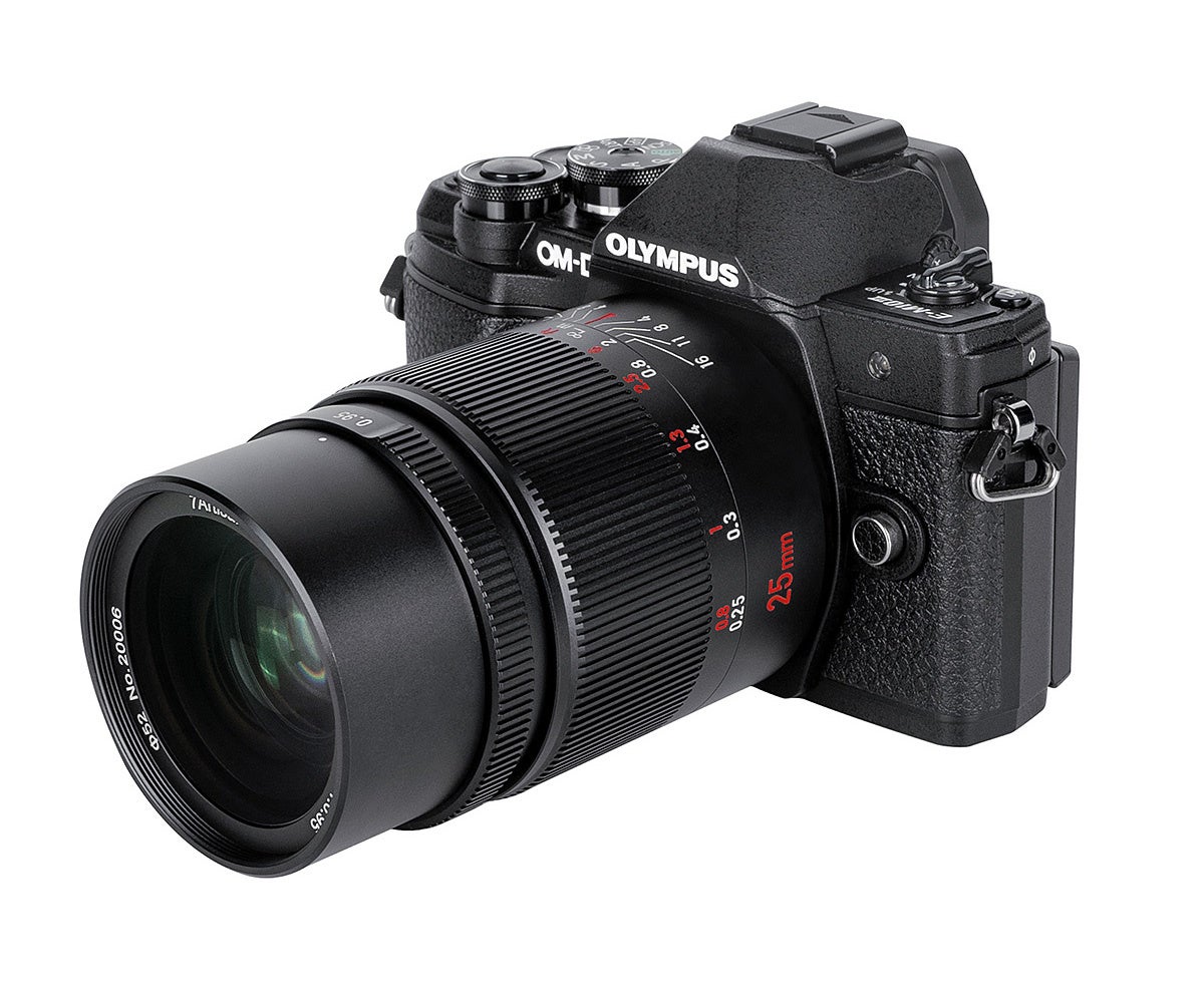 APS-C対応の準広角レンズ「七工匠 7Artisans 25mm F0.95 ED