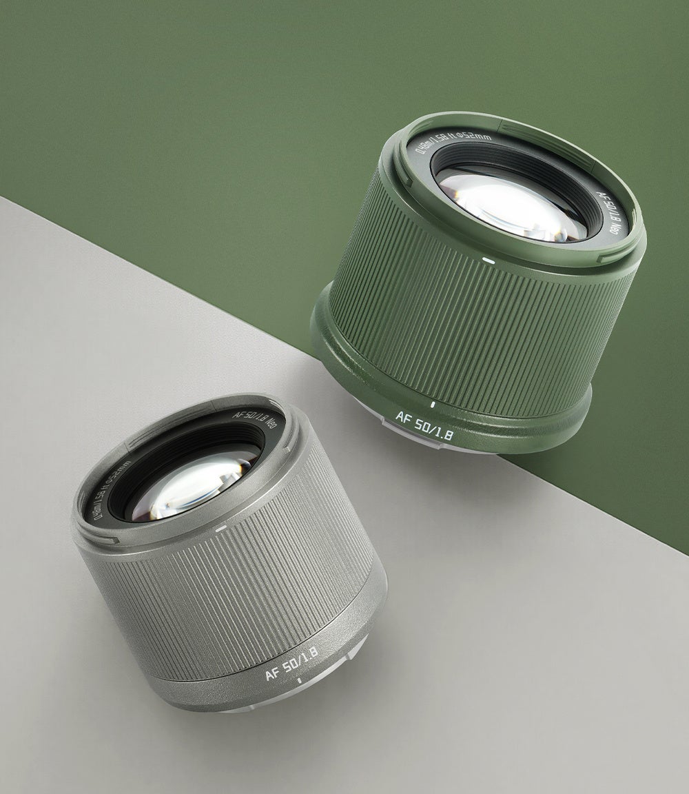 【世界限定500本】クラシカルなシルバーが映える。銘匠光学「TTArtisan AF 75mm f/2」富士フイルムXマウント用発売