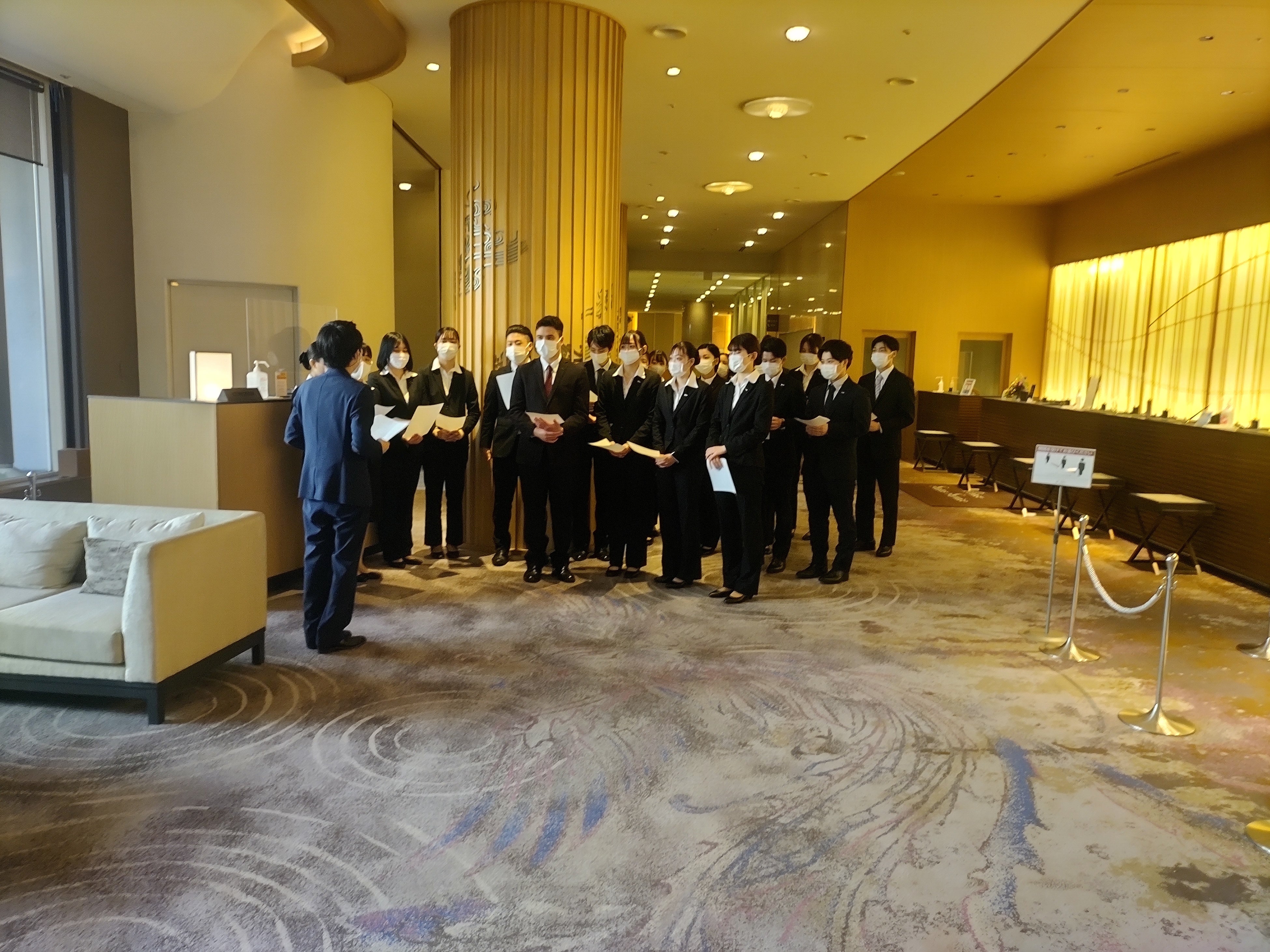 ザ・プリンス 京都宝ヶ池　館内見学の様子(ロビー)