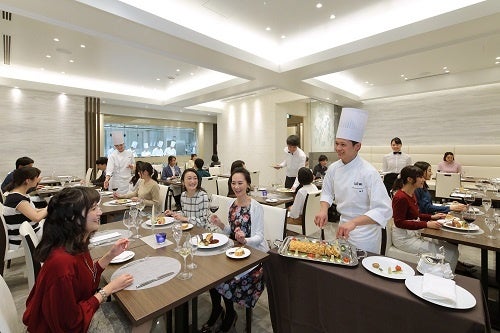 学生が運営するレストラン