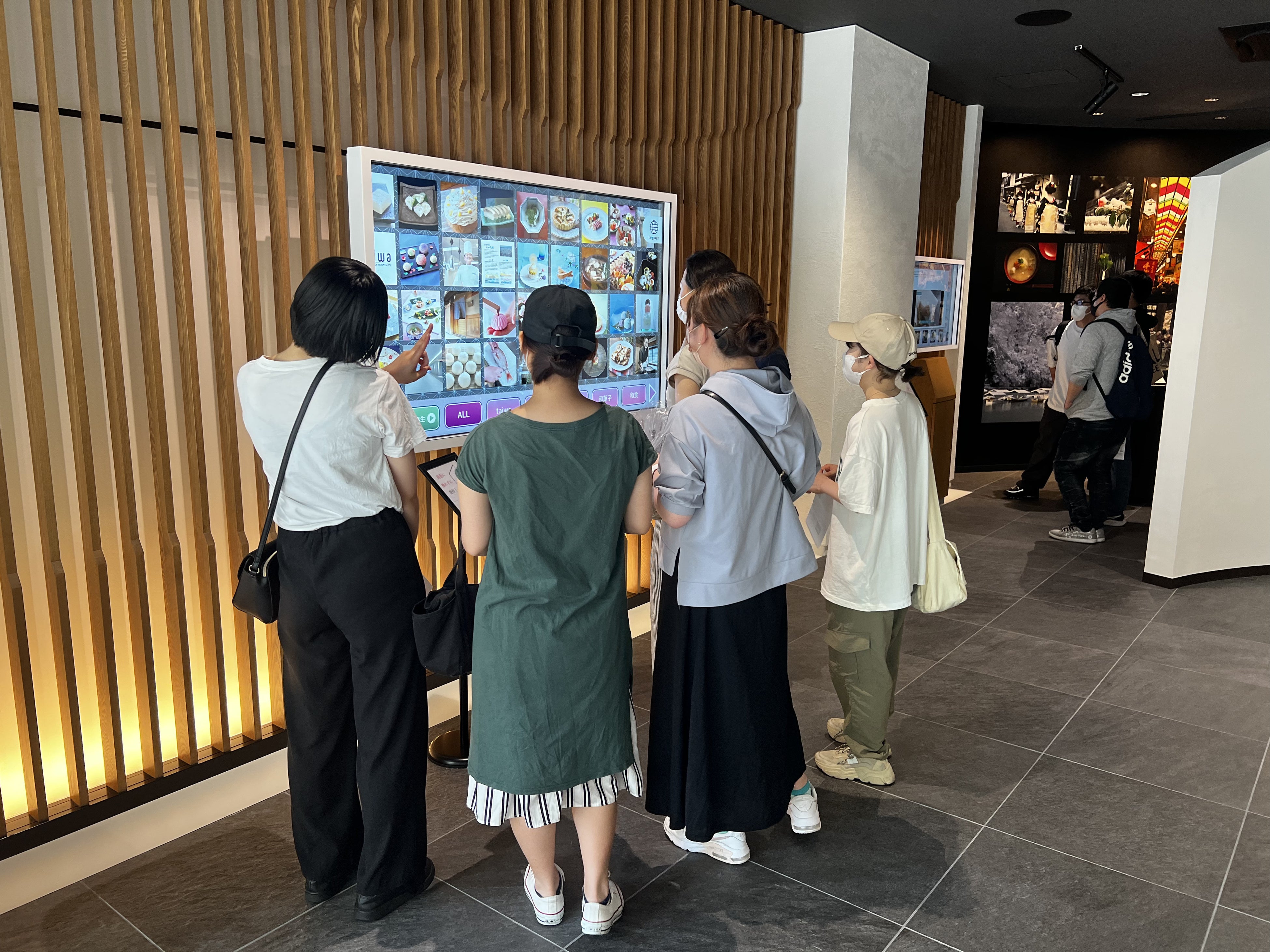 デジタル×食文化でユニークな体験を