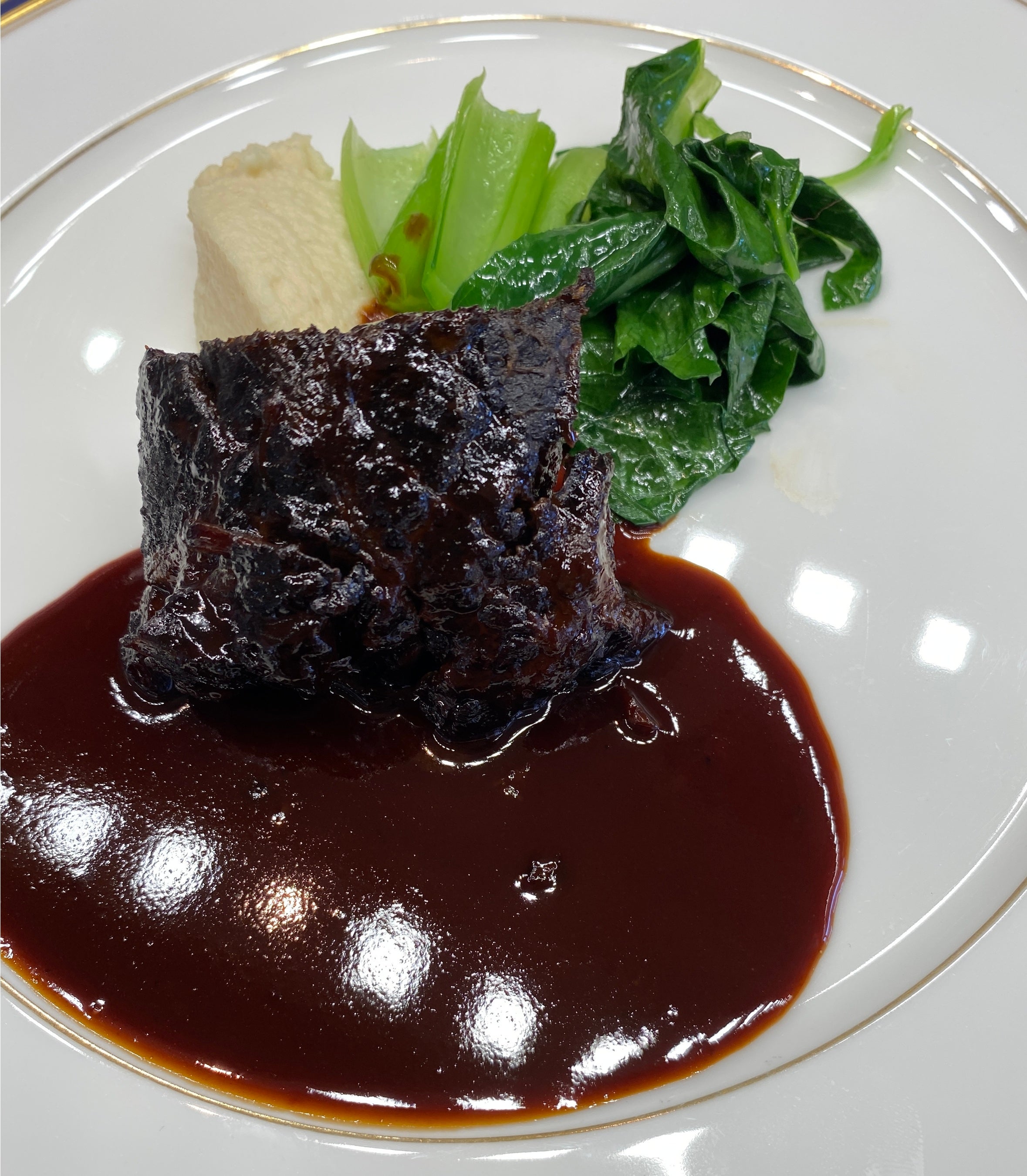 牛肉の煮込みブルゴーニュ風