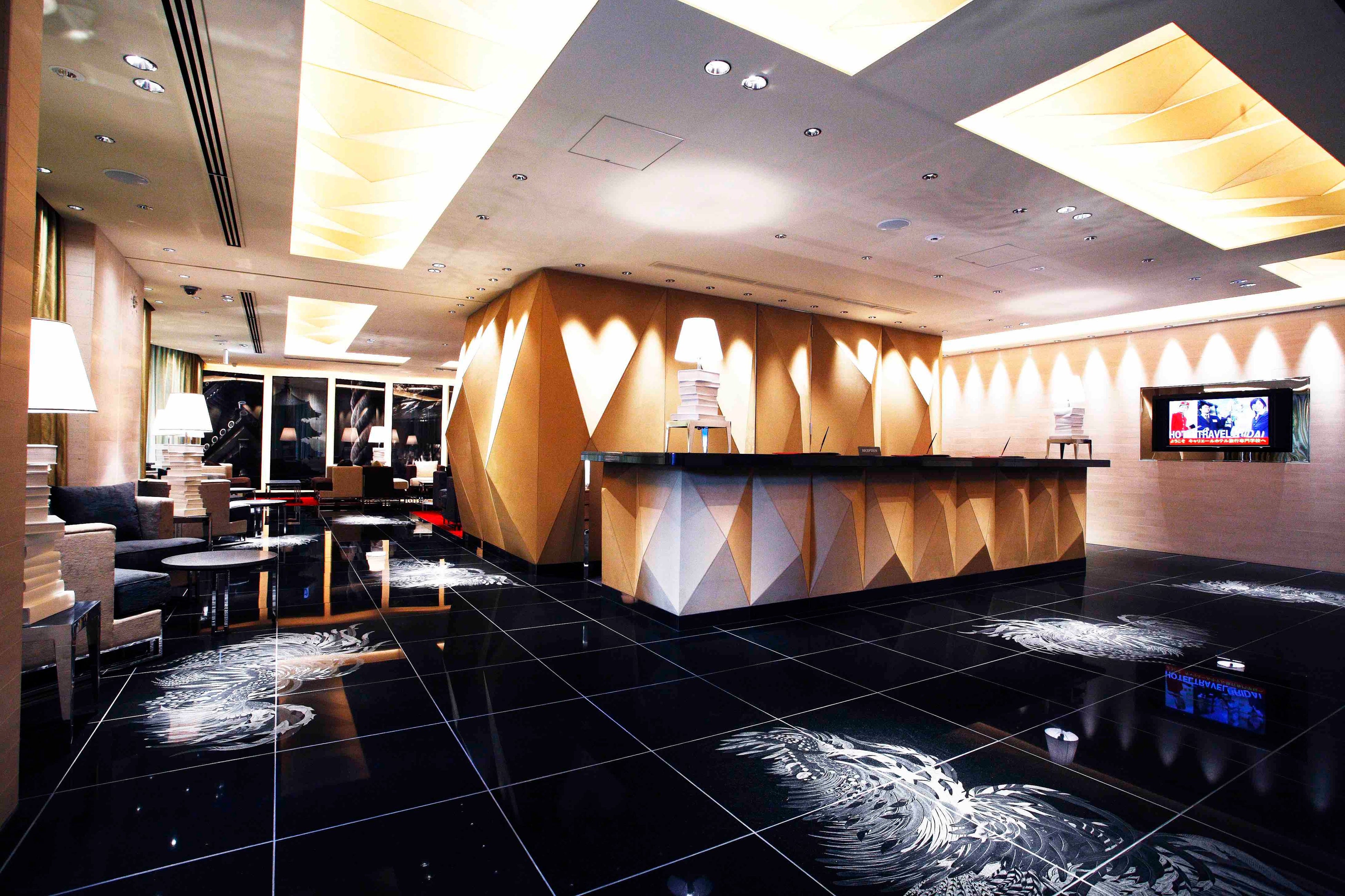 ホテリエなどを養成