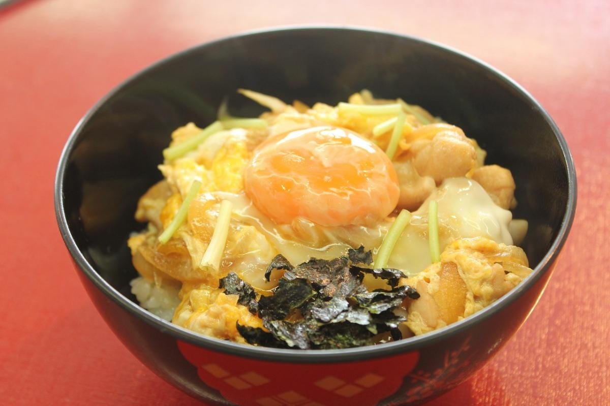 オープンキャンパスでは京都ならではの究極の親子丼が作れます！