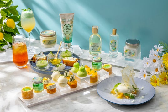 キンプトン新宿東京×SABON「ミンティスパーク・ユズ」 のコラボレーションアフタヌーンティーが登場! ミント、柚子、マンゴー、青りんごなどが彩る夏季限定スイーツ キンプトン新宿東京×SABON「ミンティスパーク・ユズ」 のコラボレーションアフタヌーンティーが登場! ミント、柚子、マンゴー、青りんごなどが彩る夏季限定スイーツ