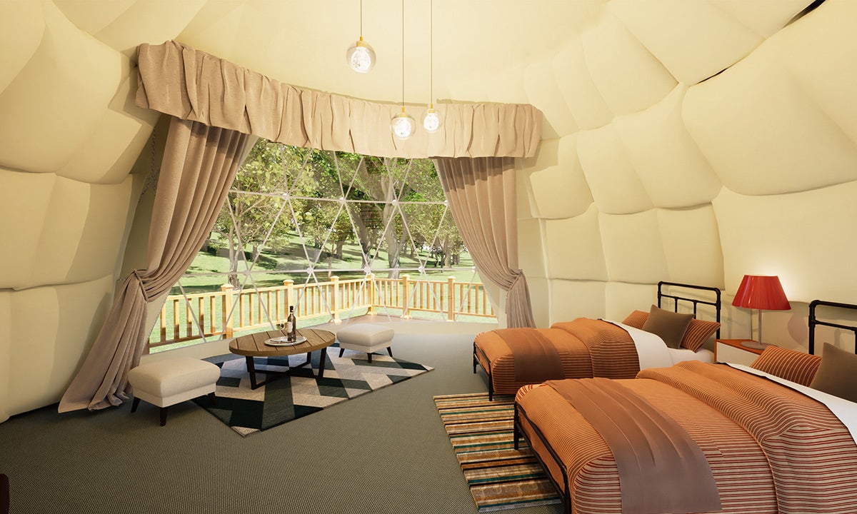 ドーム型テントの中は落ち着いた雰囲気