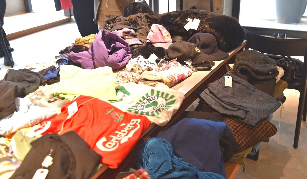 洋服以外にも、帽子やバックなど様々