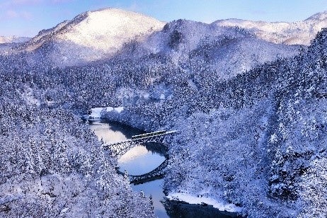 冬の只見線（写真撮影：奥会津郷土写真家・星賢孝）
