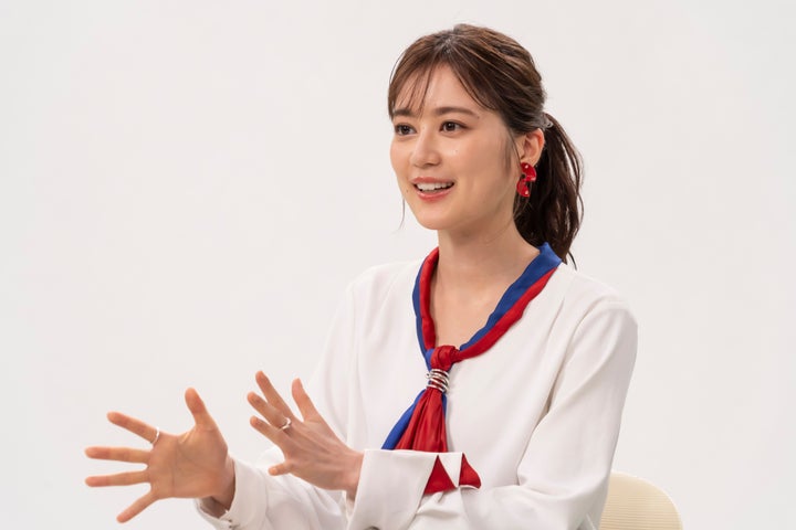 生田絵梨花さん史上最小!? 約3ナノメートルの姿で歌って踊る! ADEKA 新CM「素財姫(半導体の世界)篇」を10月4日(金)から放映開始 ...