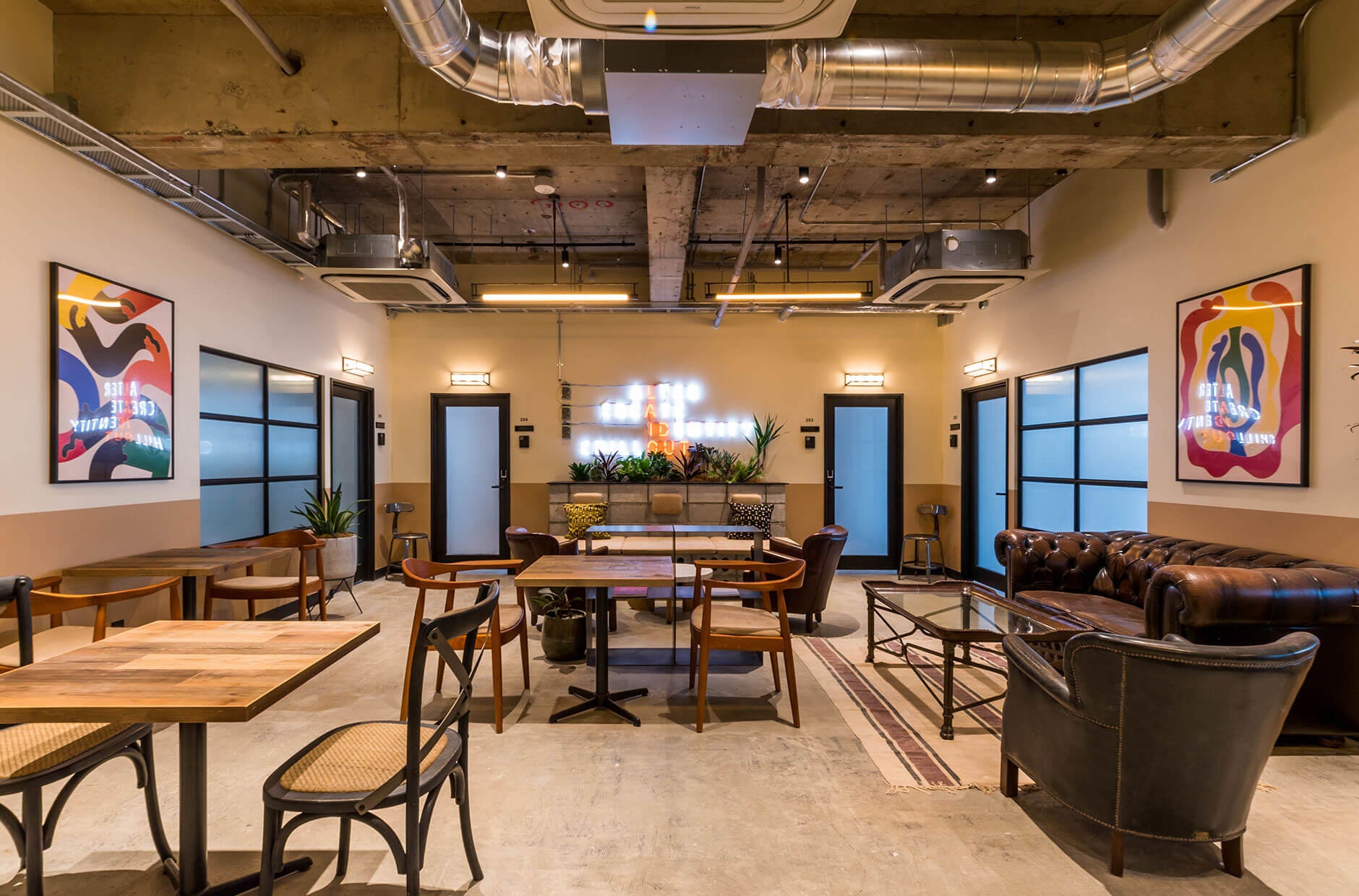 ▲LAIDOUT SHIBUYA コミュニケーションラウンジ