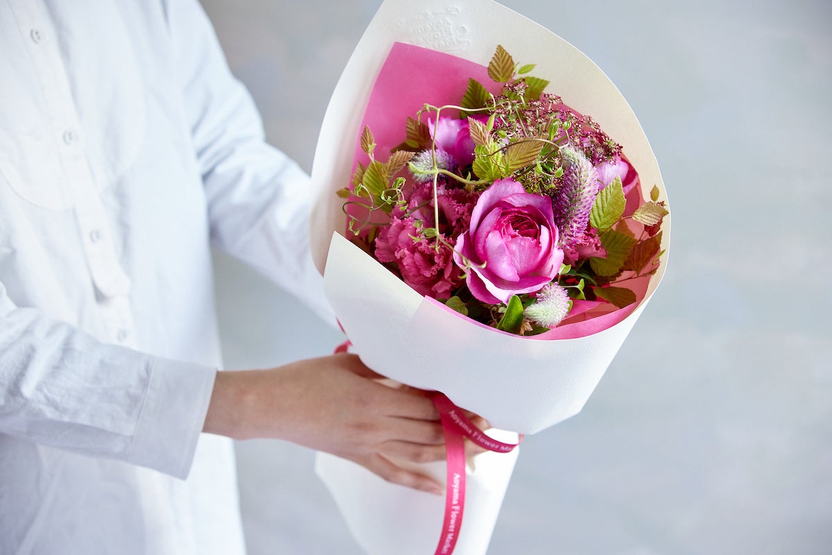 青山フラワーマーケットの成人の日サプライズが話題に!花束の売上が前年比130%超え 青山フラワーマーケットの成人の日サプライズが話題に!花束の売上が前年比130%超え