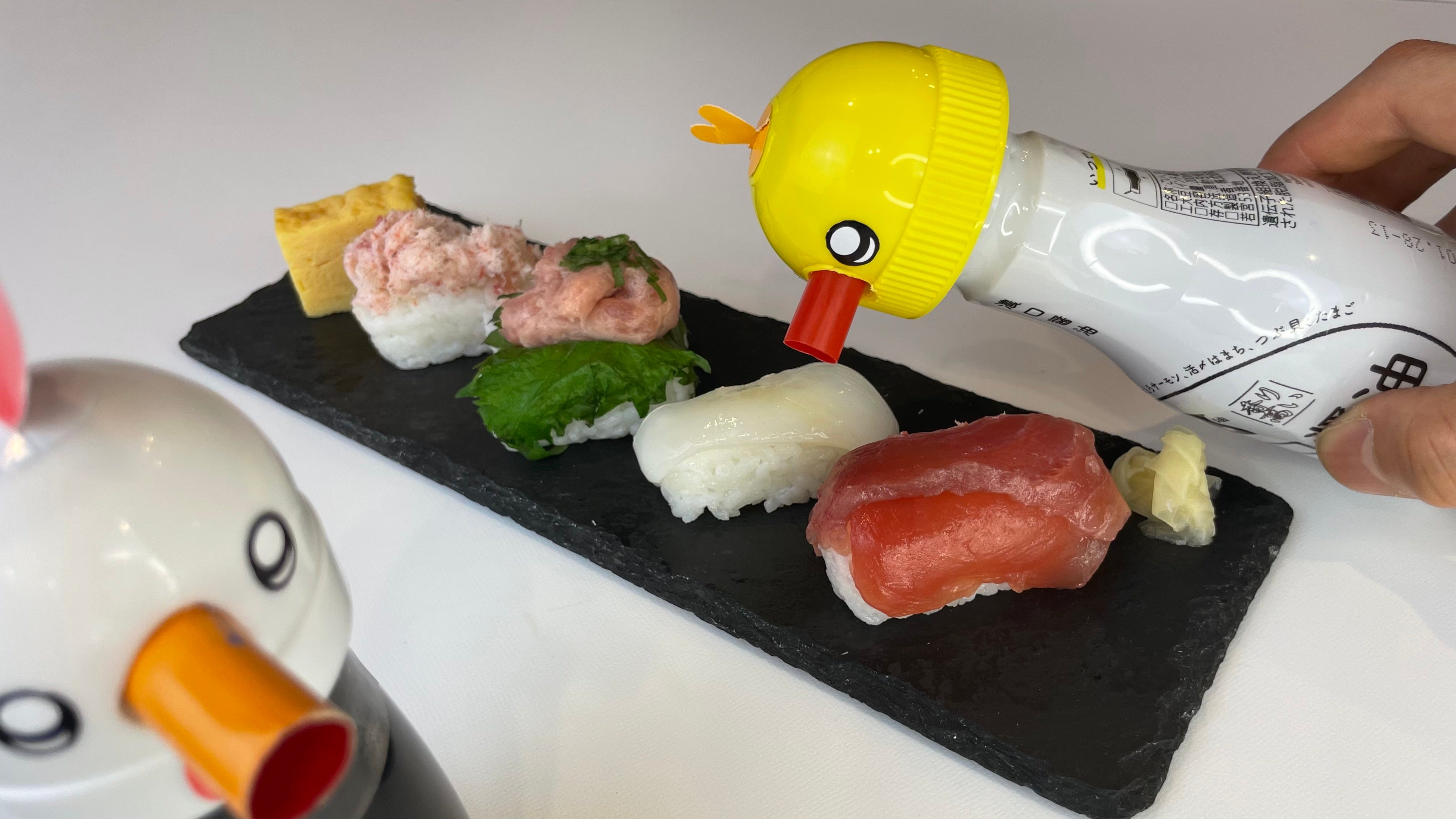ひよこに先に食べられた