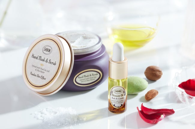 SABON『ハンドマスク&スクラブ』『ブロッサムネイルオイル』