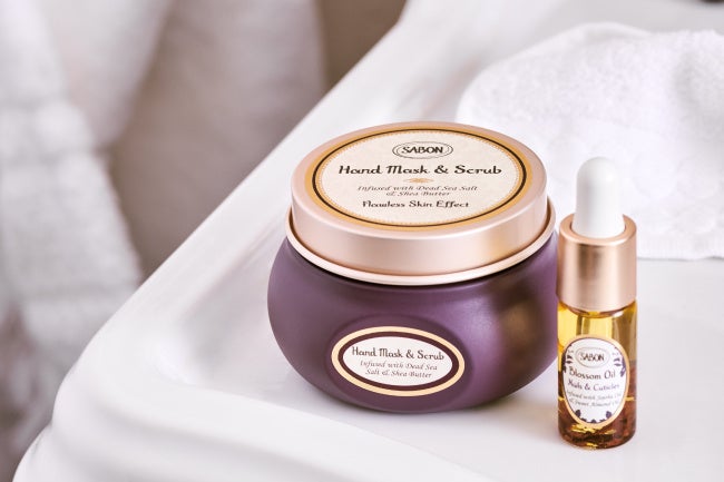 SABON『ハンドマスク&スクラブ』『ブロッサムネイルオイル』