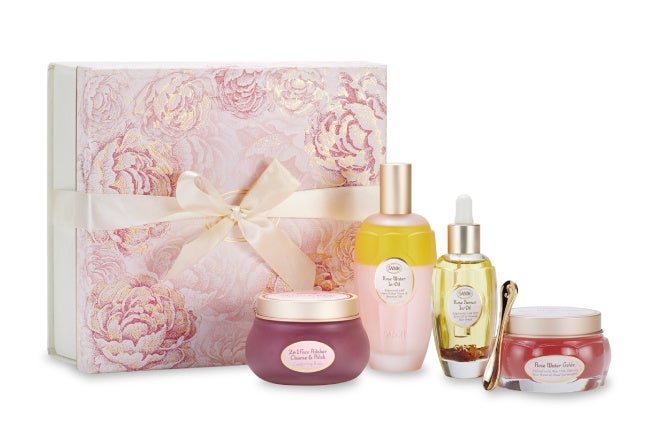 SABON『ローズフェイス  コンプリートキット』30,800円（税込）