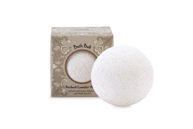 SABON『バスボール パチュリ・ラベンダー・バニラ』990円(税込)