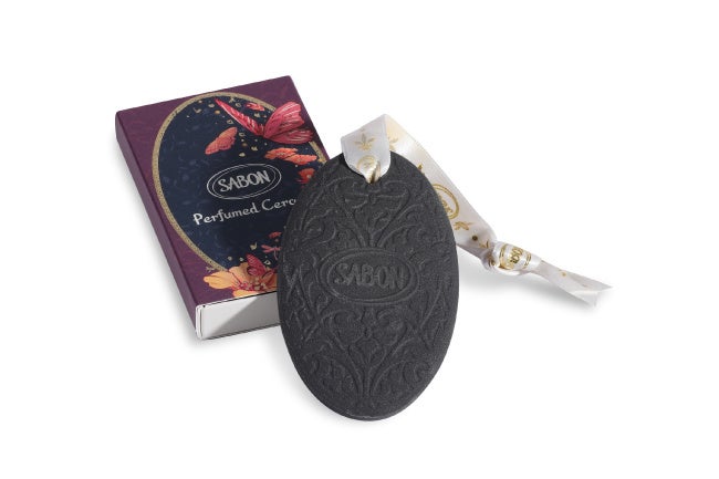 SABON『パフュームドセラミック  パチュリ・ラベンダー・バニラ コレクターズ・エディション』2,200円(税込)