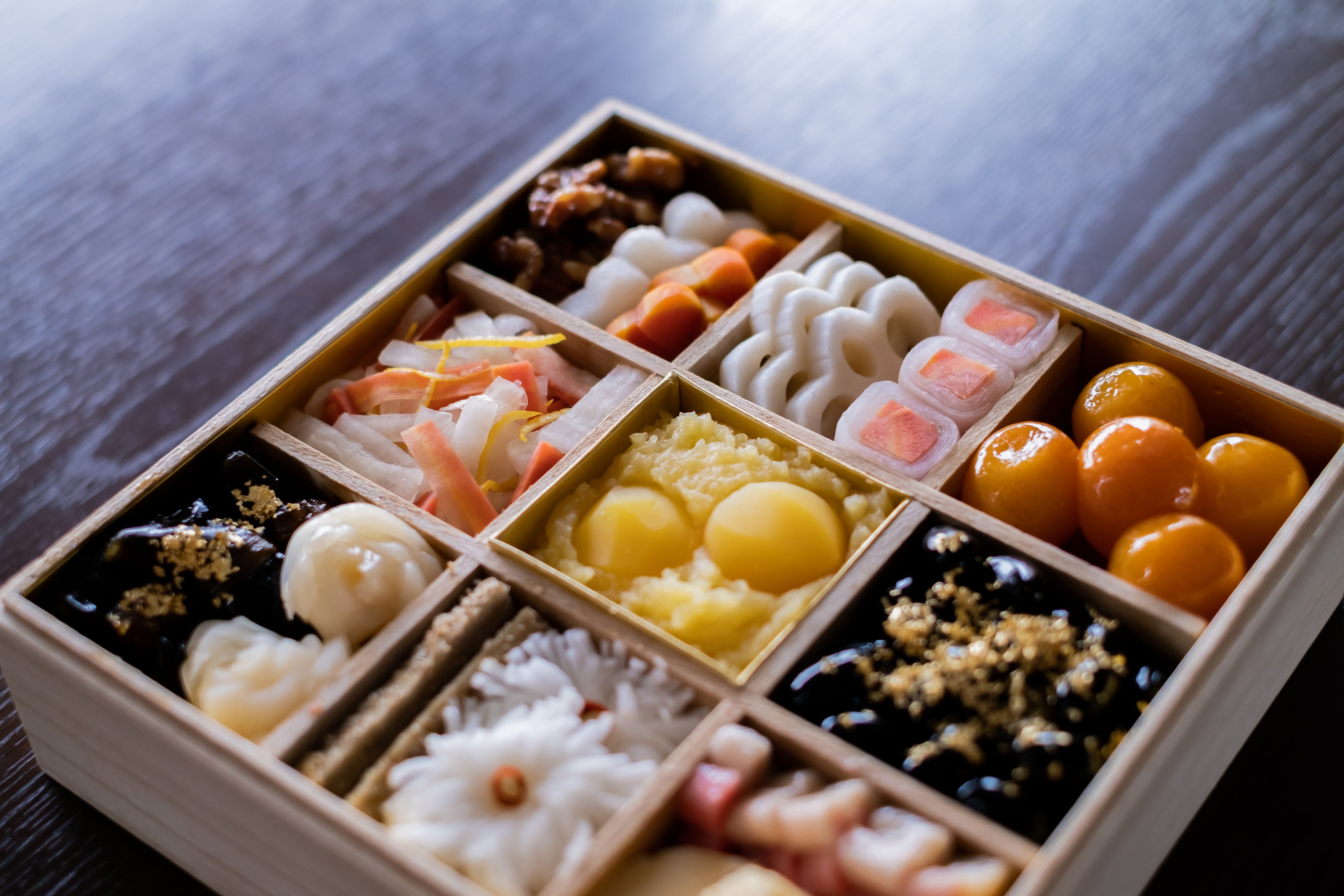 横浜産の野菜や昆布など、地産地消の食材を中心に使用