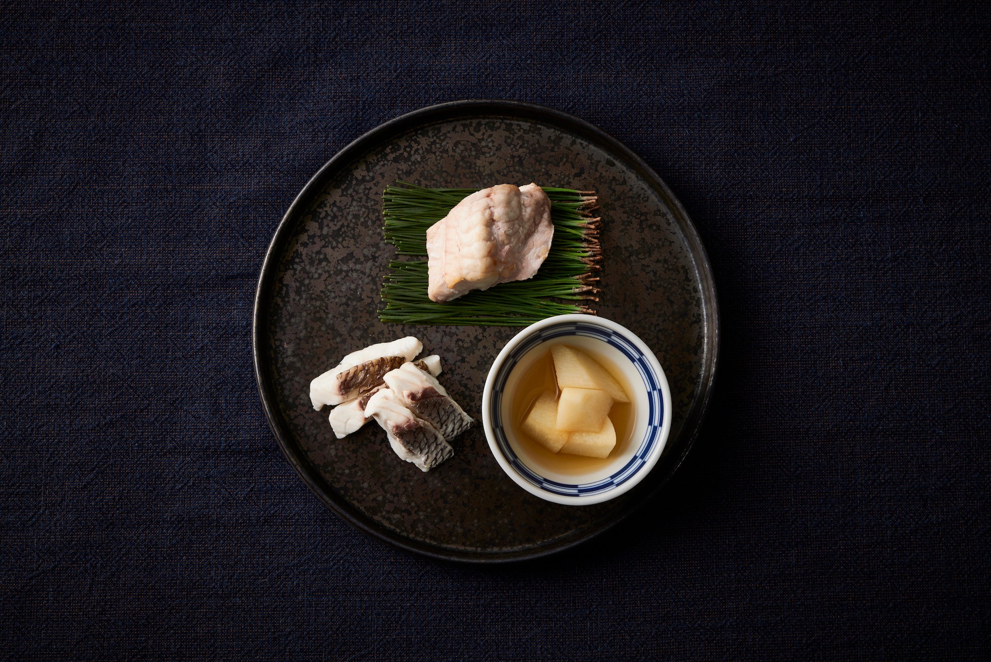 鯛二色蒸し、ほうぼう一夜干し、自然薯土佐煮