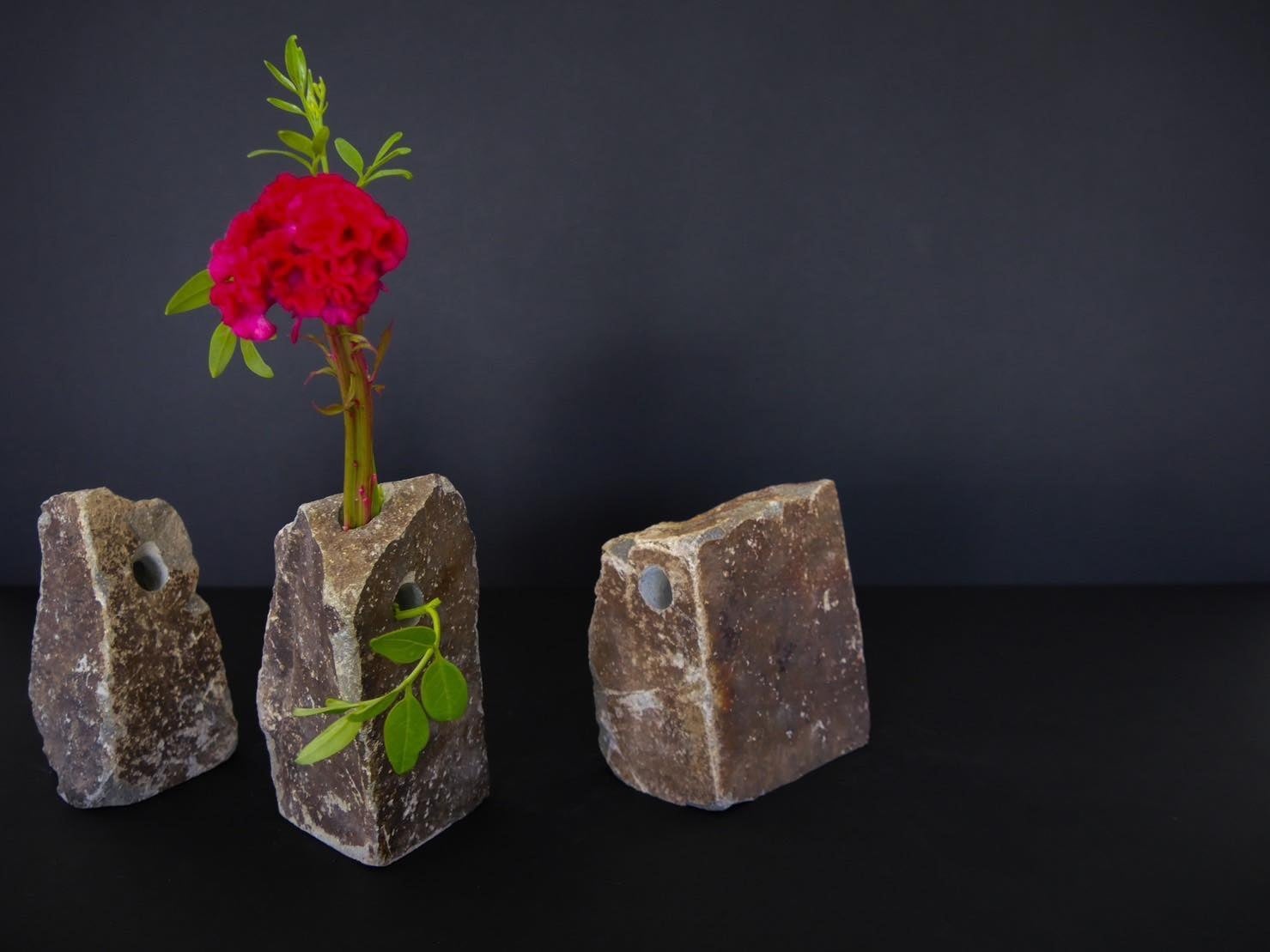 STONE FLOWER VASE "GAGA" フラワーベース"峨峨"