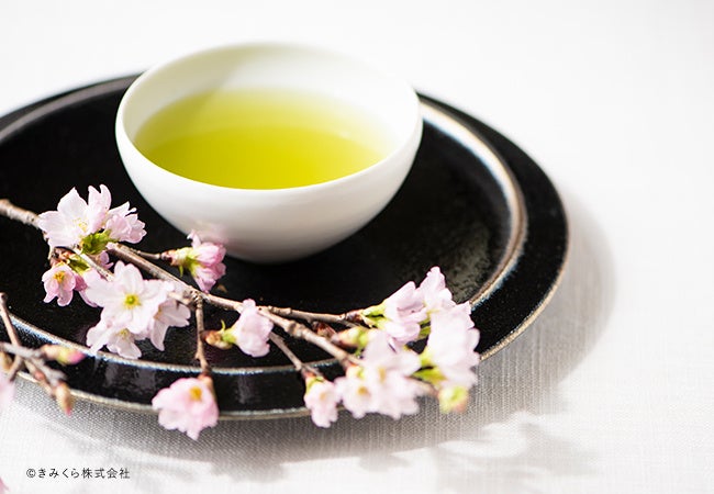 さくら香る春のお茶