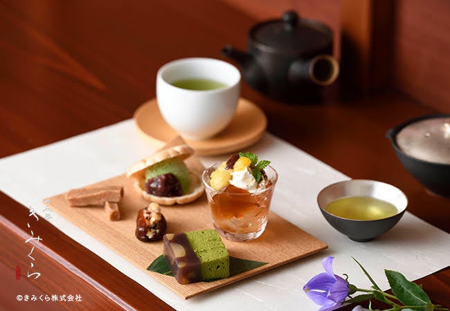 お茶二種と添え菓子