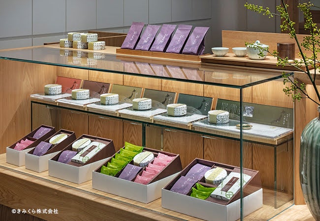 日下賢二「羽田空港暮色」リトグラフ 直筆サイン入り 限定100点 額縁入り 日下賢二「羽田空港暮色」リトグラフ 直筆サイン入り 限定100点