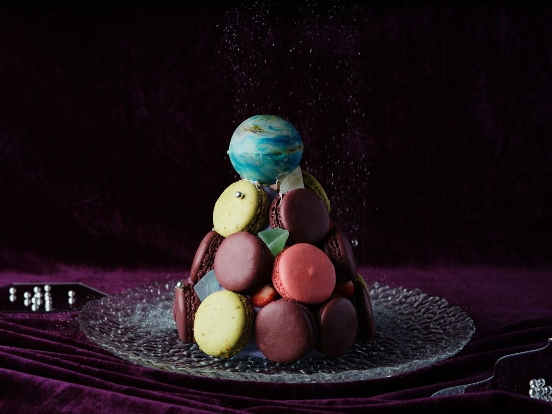 （画像：THE LIVELY 大阪本町「ギャラクシーノエル」）