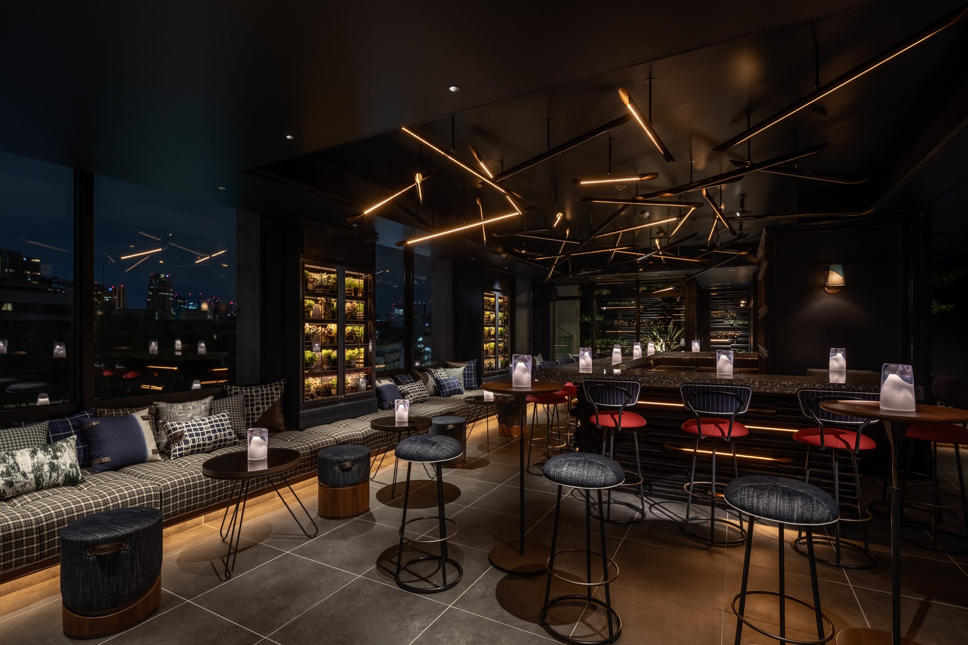 (画像:9F THE LIVELY BAR)