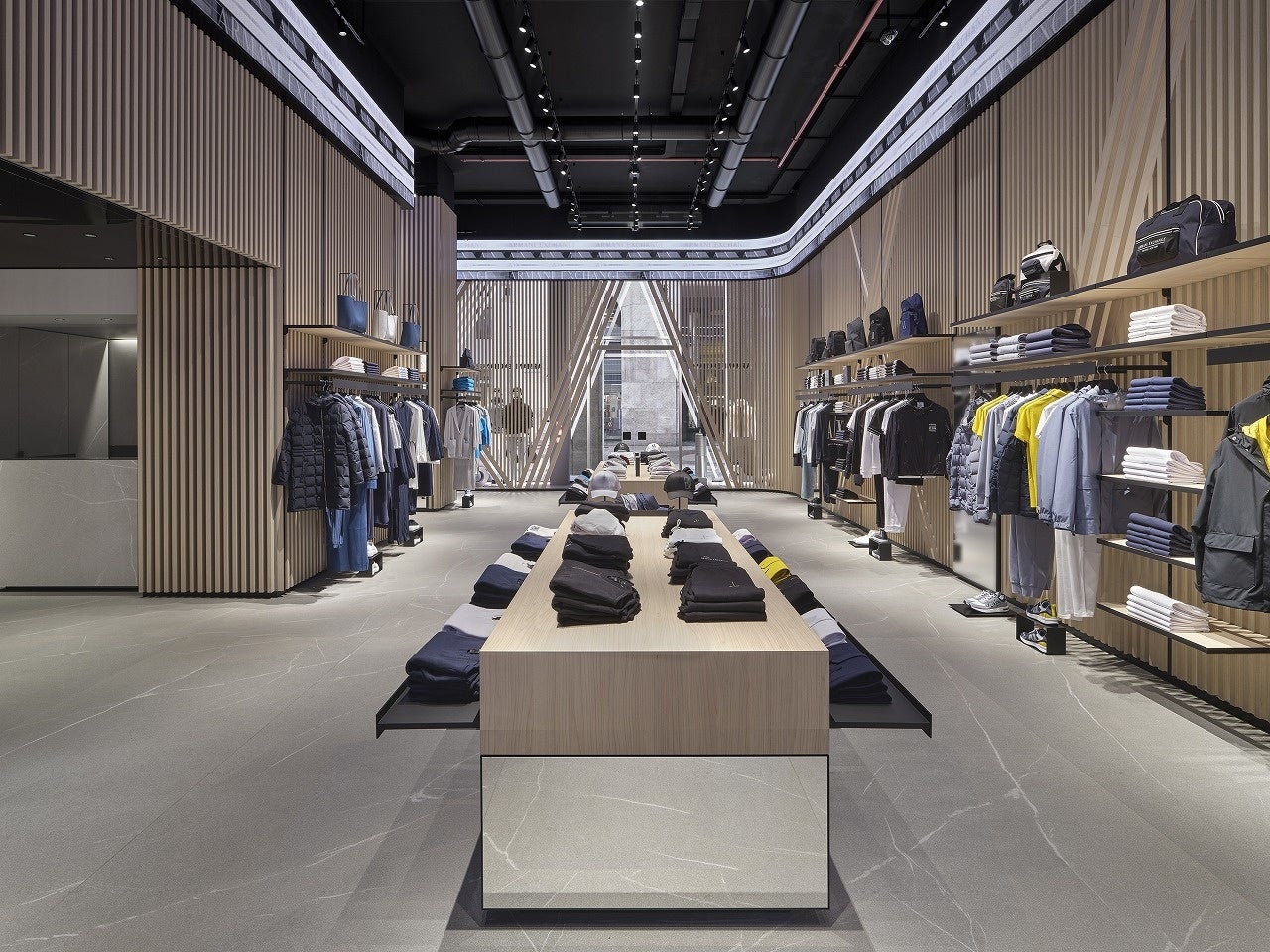 A|X アルマーニ エクスチェンジ】イタリア・ミラノに初店舗をオープン