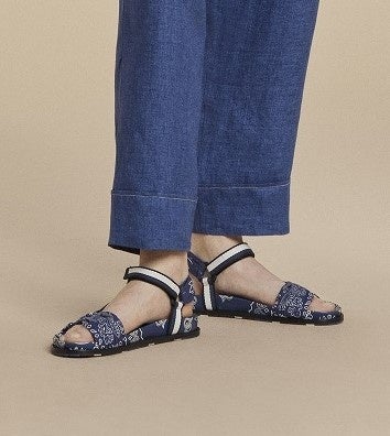 シューズ41,800円