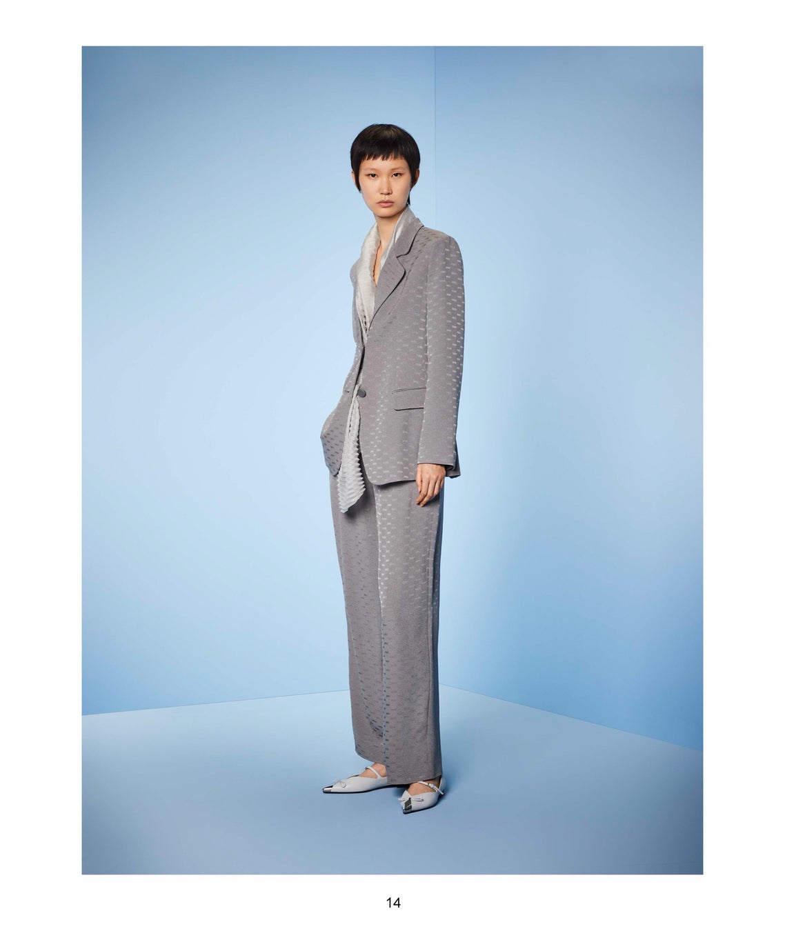 ジャケット 95,700円(税込)パンツ 57,200円(税込)