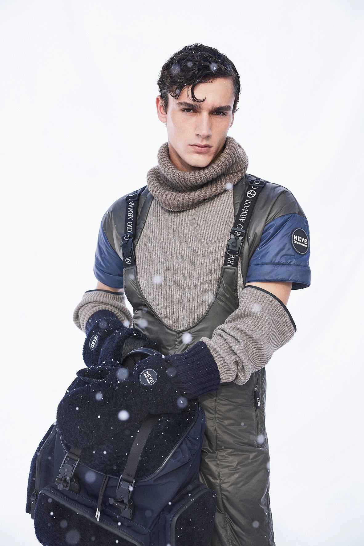 19,000円スキーパンツ319,000円ニットグローブ88,000円