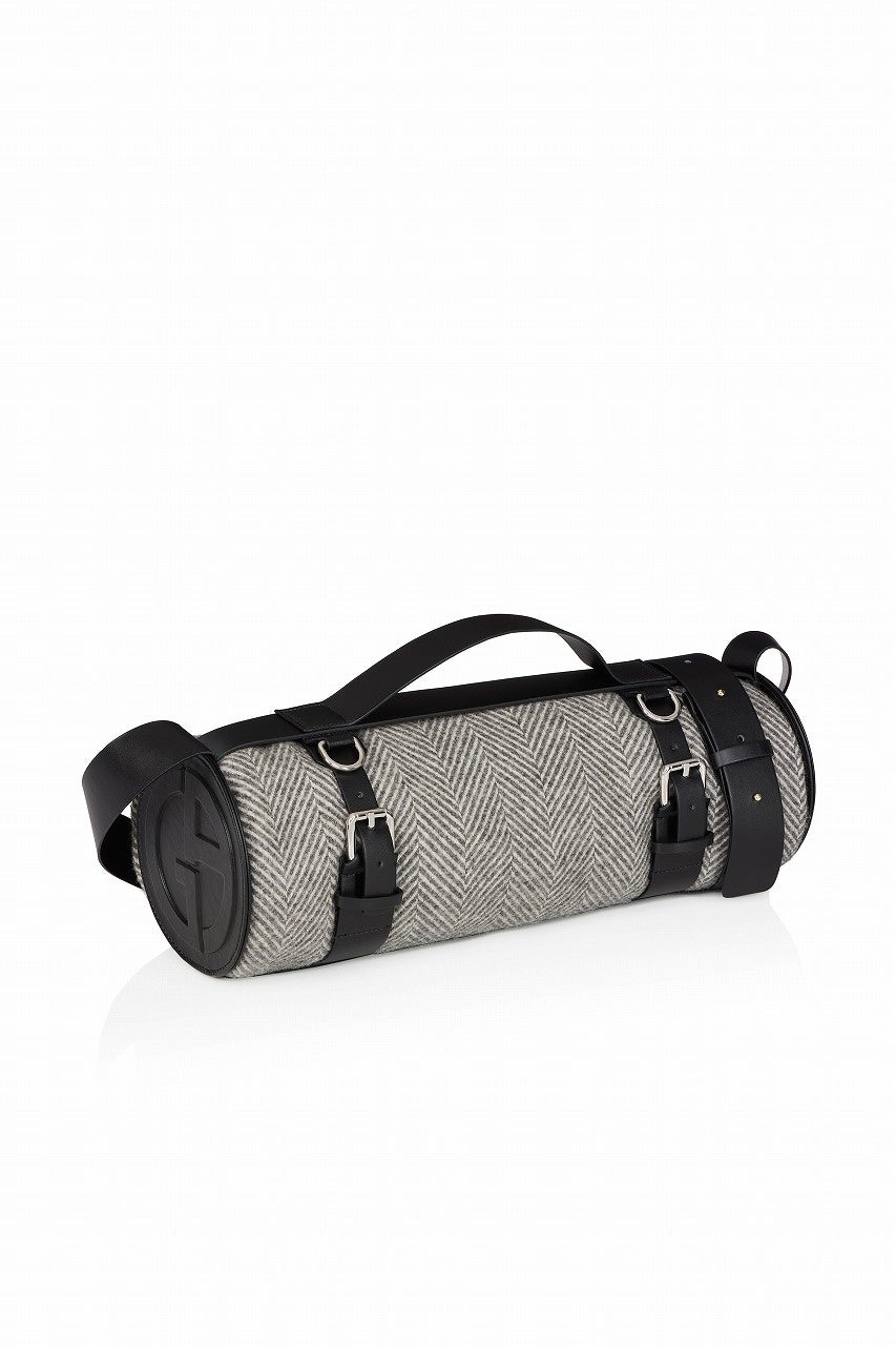 ARMANI ／CASA ブランケットバッグ145,640円（税込）