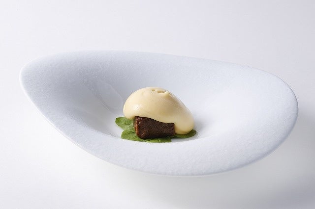 牛ほほ肉 じゃがいも サルサヴェルデ