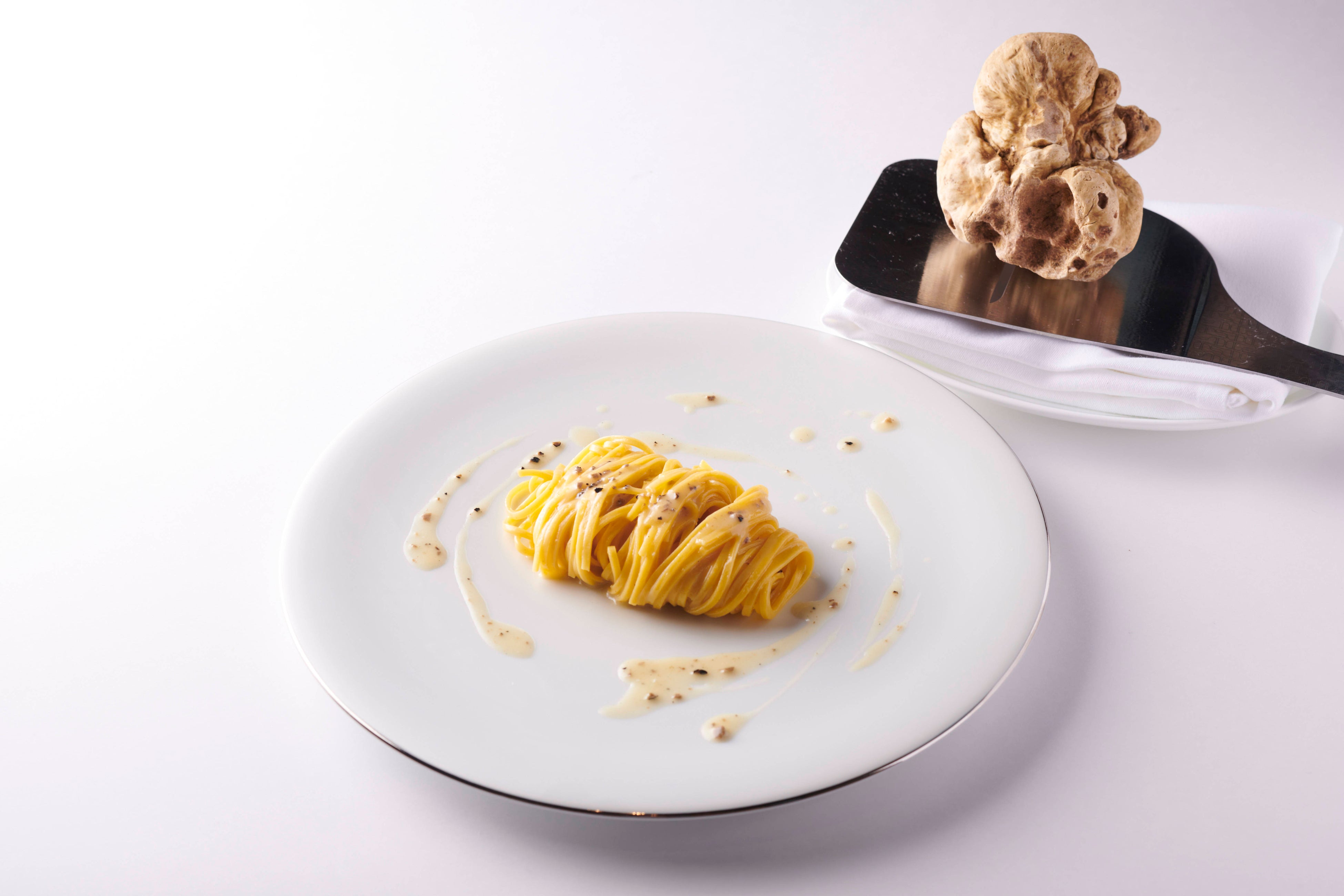 白トリュフのタリオリーニ