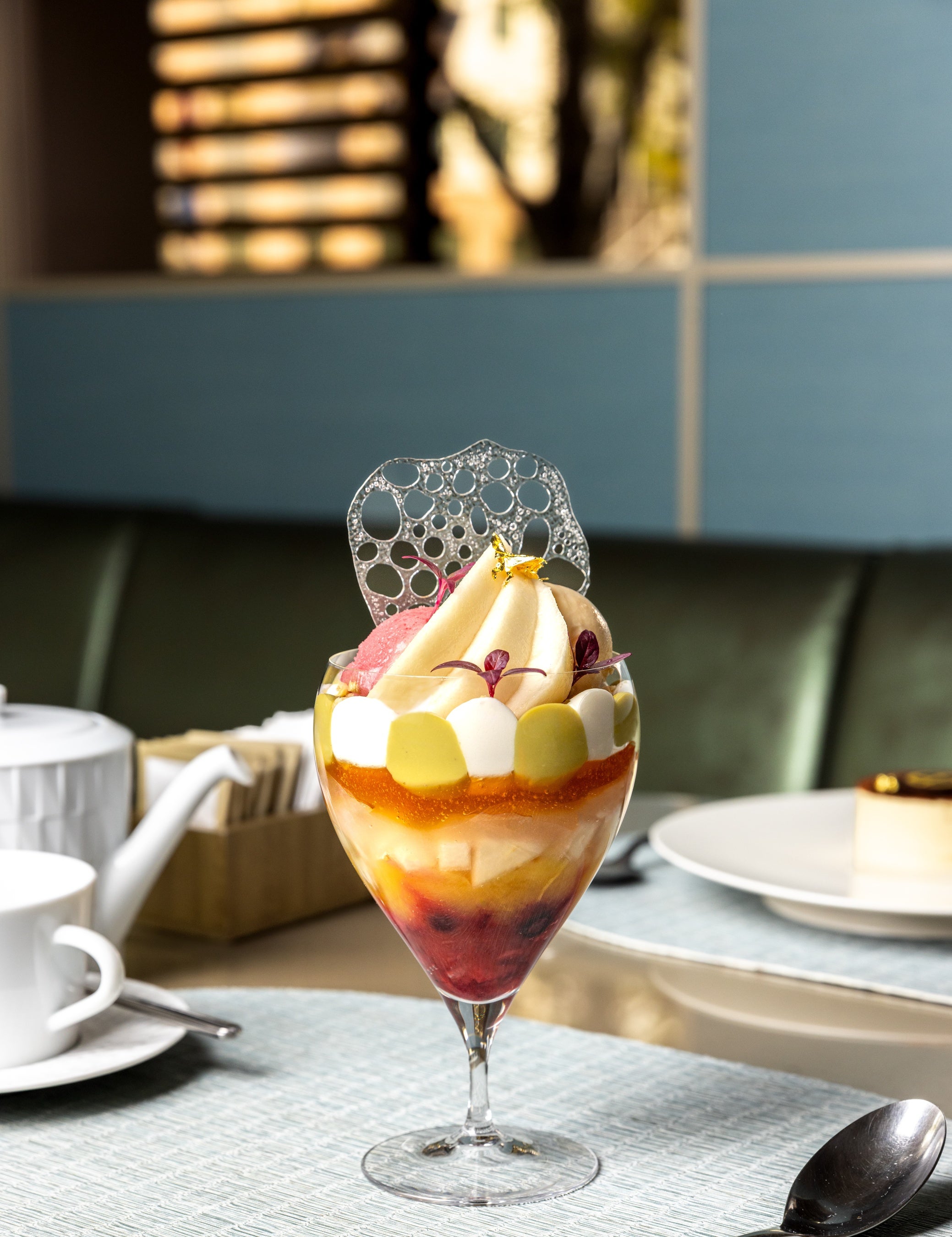 アルマーニ / カフェ 表参道】冬の果実とスパイスが奏でる、華やかな