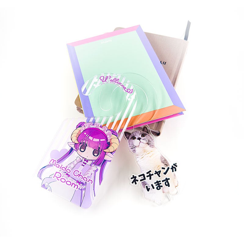 アクリル製の「ドアプレート」を1個からオリジナルで作れる