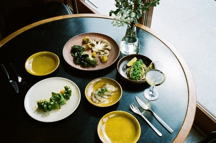 MINATOYA提供メニューイメージ（photo：Max Houtzager）