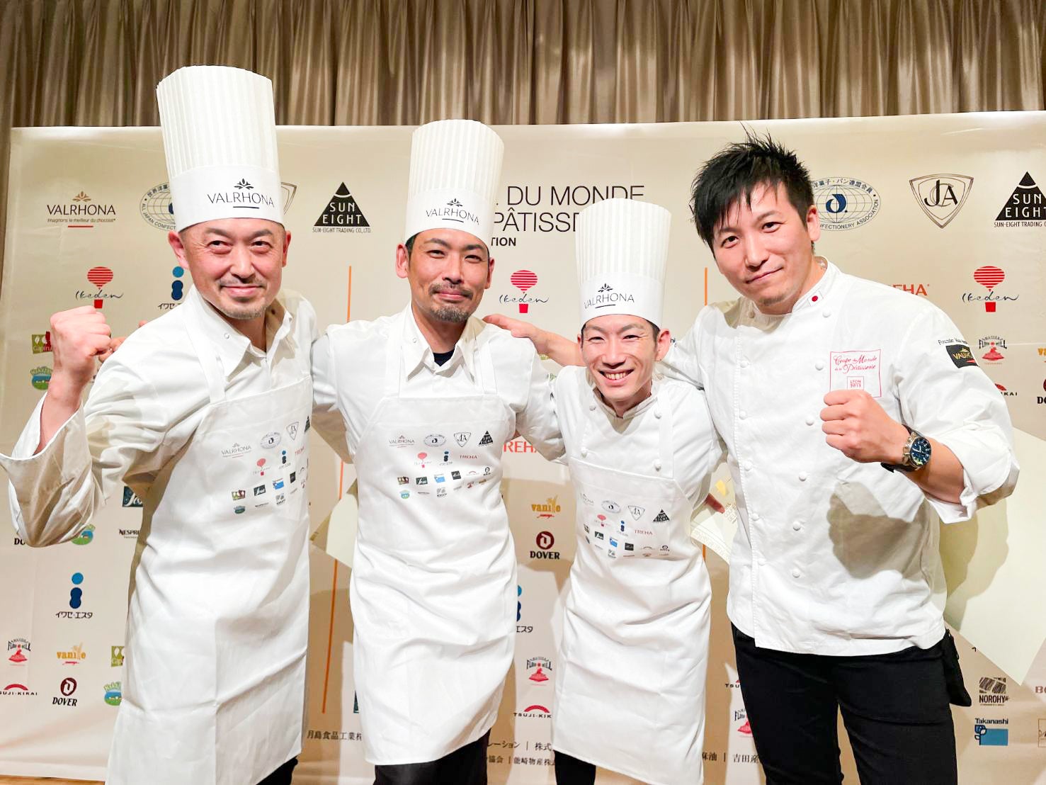 日本代表チーム 左から、宮﨑 龍 選手・籏 雅典 選手・的場 勇志 選手・冨田 大介 団長