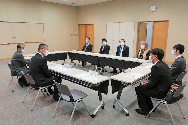 懇談会の様子