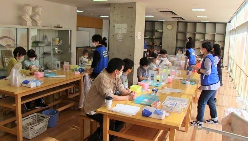 「入浴剤を作ろう」実験風景