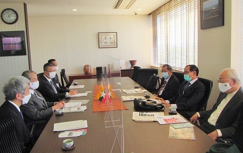 表敬訪問の様子